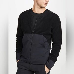 DINITZ COMP JACKET MEN'S
Zippered comp cardigan in wool blend fleece.